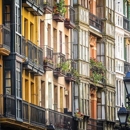 Siete Calles / Bilbao Art Buitenkant foto